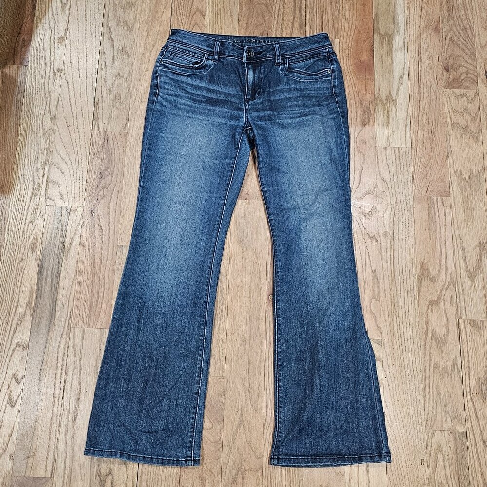Simply Vera Vera Wang Bootcut Jeans Size 6 Medium Wash 30” Inseam